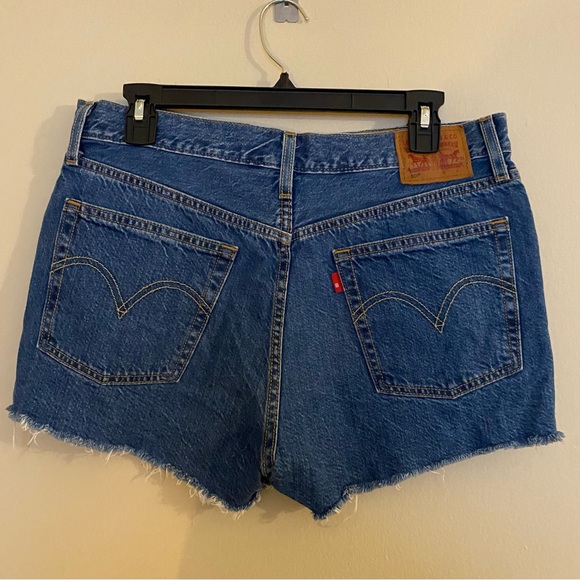 Levi’s 501 High Rise Denim Cut Off Shorts 30 - Picture 3 of 3